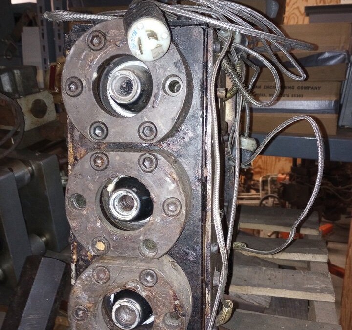 Rock Valley Tool C3351-120MM Blow Mold Machine Head - Image 3