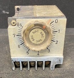 Schleicher IZM-11 0-8 Seconds Time Delay Relay