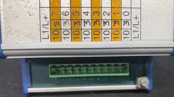 Schleicher P02-A16/2 Output Module 16 x Relay - Image 3