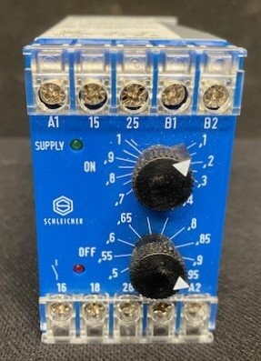 Schleicher SXT 12A Current Relay