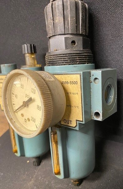 Schrader-Bellows 4579-2000 Lubricator and 4599-5500 Regulator Assembly - Image 3