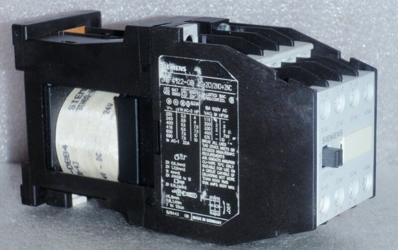 Siemens 3TF4122-0B Contactor - Image 2