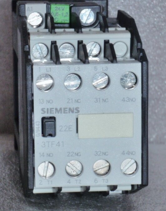 Siemens 3TF4122-0B Contactor