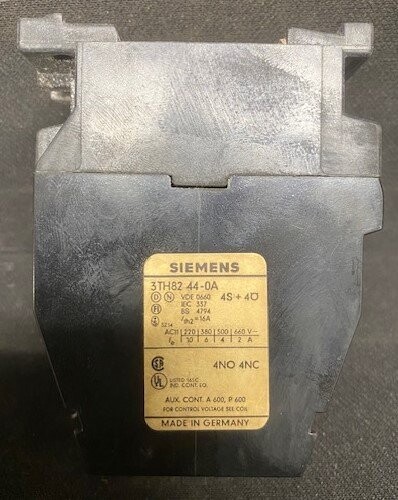 Siemens 3TH82 44-0A Contactor - Image 2