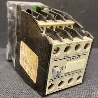 Siemens 3TH82 62-0A Contactor - Image 3
