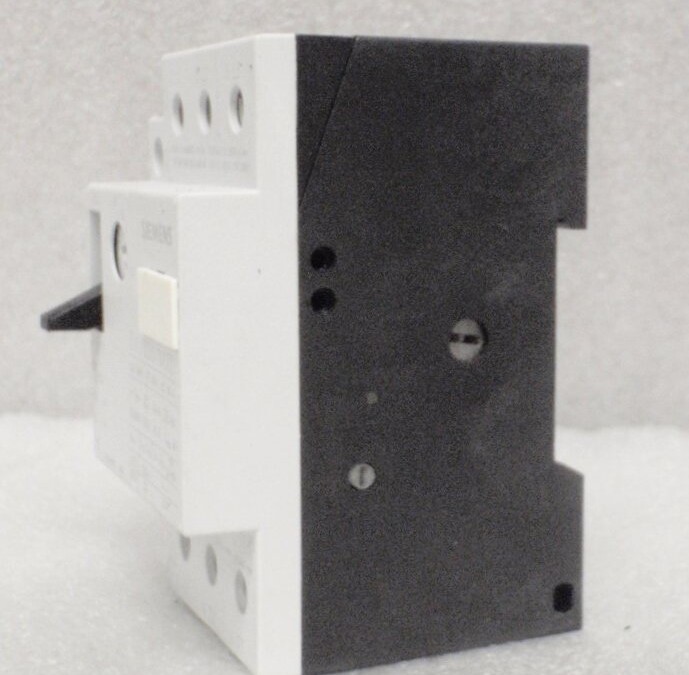 Siemens 3VU1300-1MJ00 Circuit Breaker - Image 2