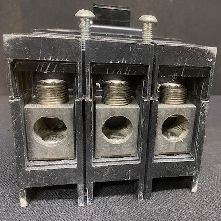 Siemens FJ63B150 I-T-E Circuit Breaker - Image 3