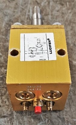 Skinner-Lucifer 341F34 Solenoid Valve