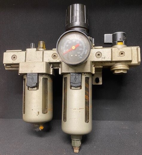 SMC Unknown Model Air Filter/Regulator/Lubricator/Shut Off Valve Assembly