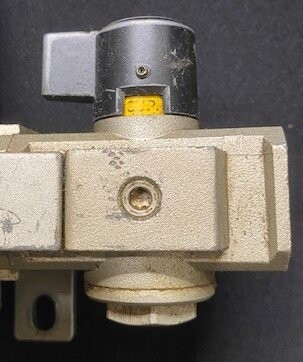 SMC Unknown Model Air Filter/Regulator/Lubricator/Shut Off Valve Assembly - Image 3