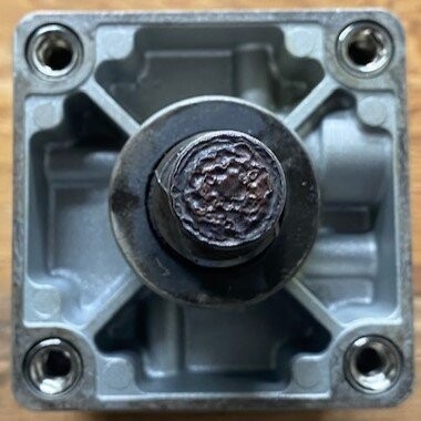 SMC C95SDB100-200 Pneumatic Cylinder - Image 3