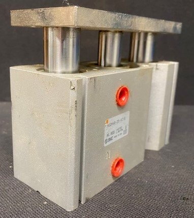 SMC MGQM40-25-XC18 Cylinder Guide Bearing - Image 3