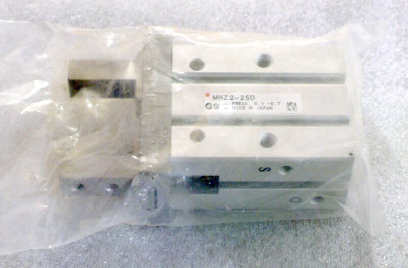 SMC MHZ2-25D Cylinder