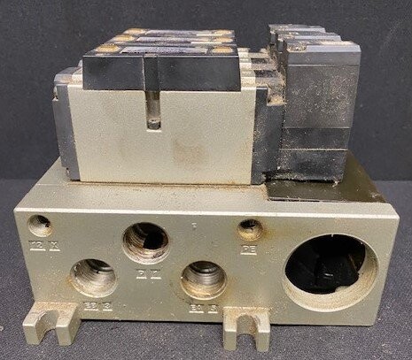 SMC NVFS3100-3FZ Solenoid Valve Assembly - Image 2