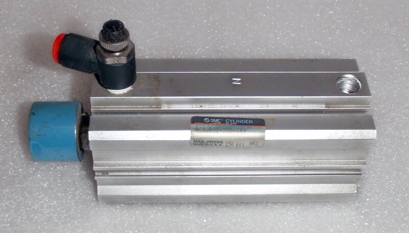 SMC R CQ2B32-75D-XB9 Pneumatic Cylinder