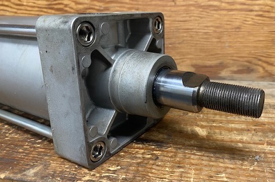 SMC C95SDB100-300 Double Acting Single Rod Cylinder - Image 3