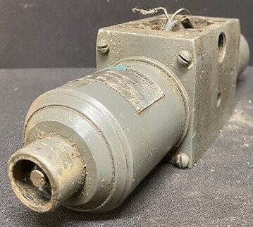 Sperry-Vickers 793-889 and 739-889 Solenoid Valves