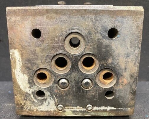 Sperry-Vickers DGFN 0120 Choke Valve - Image 3