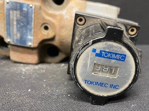 Sperry-Vickers TCG20-06-BYD2L-11 Hydraulic Valve - Image 4