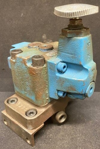 Sperry-Vickers XG 03 3F 22UG Hydraulic Valve