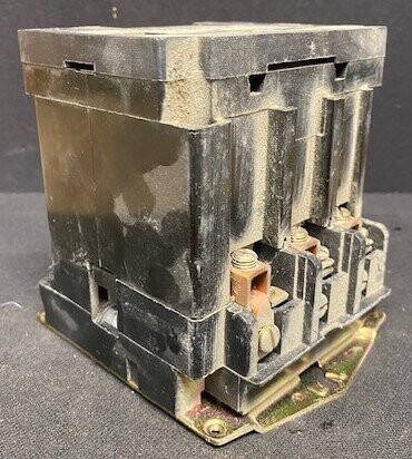 Square D 8502REQ2617G1 Series A Contactor - Image 2