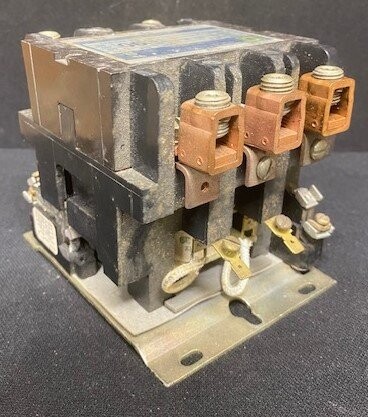 Square D 8910 QO-3 Series A Definite Purpose Contactor - Image 2