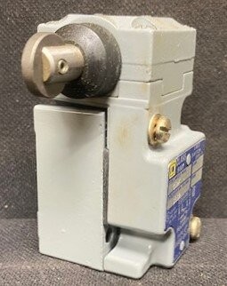 Square D 9007 C52F Series A Limit Switch - Image 2