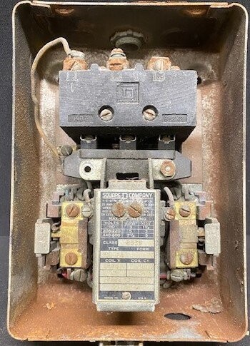 Square D CG-24 Enclosed Motor Starter - Image 2