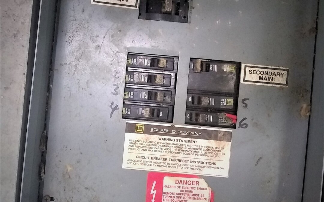 Square D 5S40F Transformer w/ Breaker Box - Image 2