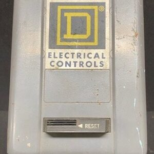 Square D E2935-S4 Class 8502 Type B0-1 Series  A Enclosed Limit Switch