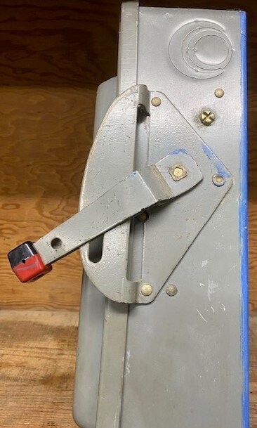 Square D H-363 Series D3 Enclosed Fusible Safety Switch - Image 2