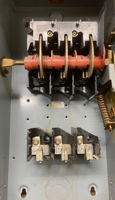 Square D H-363 Series E1 Enclosed Fusible Safety Switch - Image 4