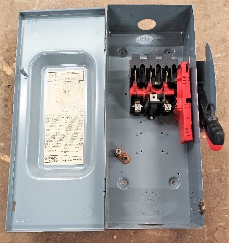 Square D HU363 Heavy Duty Safety Switch - Image 2