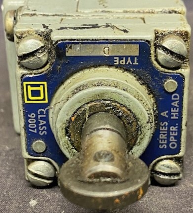 Square D 9007-C54D Series A Limit Switch - Image 3