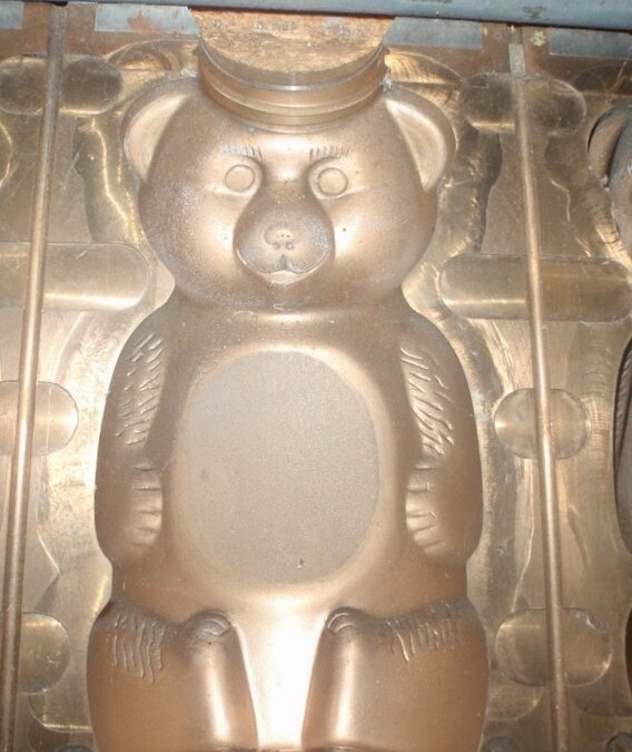 Schulze Tool Company Unknown Model 12 oz bear Blow Mold