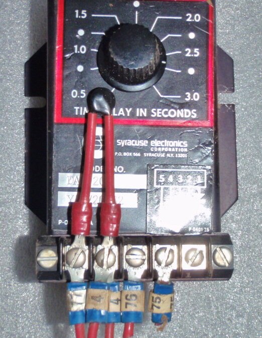 Syracuse Electronics DAR-203 Time Delay Timer