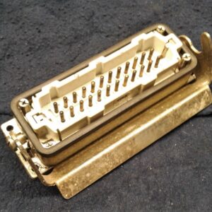 Thomas & Betts 57696 Male 24-Pin Heavy Duty Connector