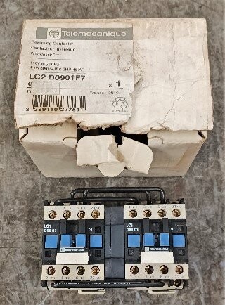 Telemecanique LC2D0901 Reversing Contactor