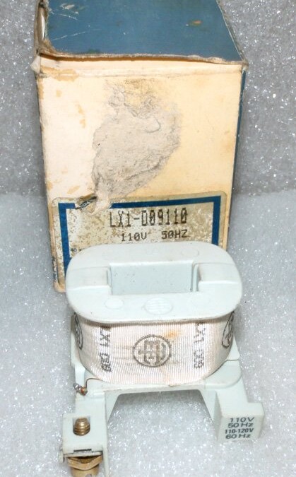 Telemecanique LX1-D09110 Circuit Breaker