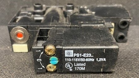 Telemecanique PS1-E23 Pneumatic Valve - Image 2