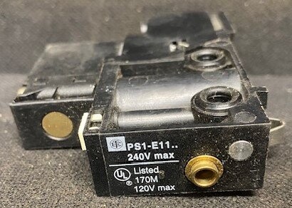 Telemecanique PS1-E23 Pneumatic Valve - Image 3