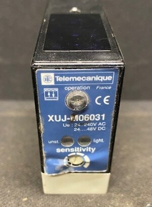 Telemecanique XUJ-M06031 Photoelectric Sensor
