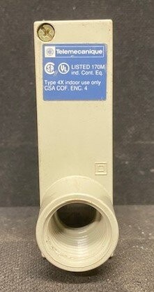 Telemecanique XUJ-M06031 Photoelectric Sensor - Image 2