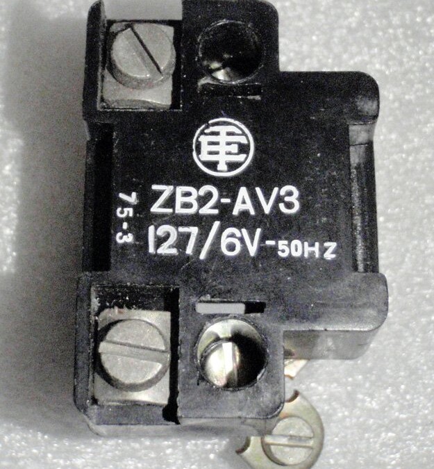 Telemecanique ZB2-AV3 Key Switch