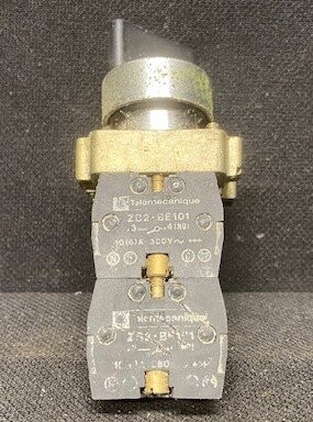 Telemecanique ZB2-BE101/ZB2-BE102 Contact Blocks on Mounting Block with Selector Switch