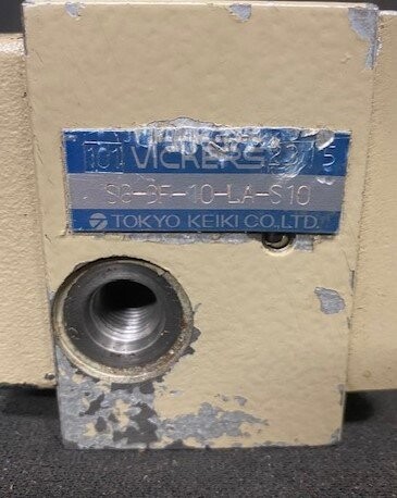 Tokimec-Vickers SG-3F-10-LA-S10 Hydraulic Valve - Image 2