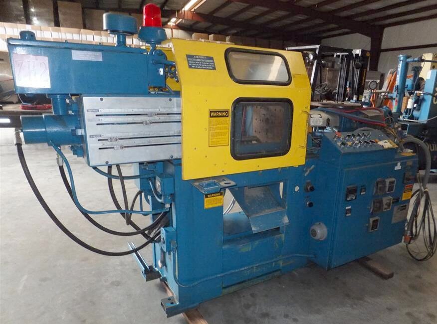 Trubor 30-RS-2TS Injection Molding Machine - Image 2