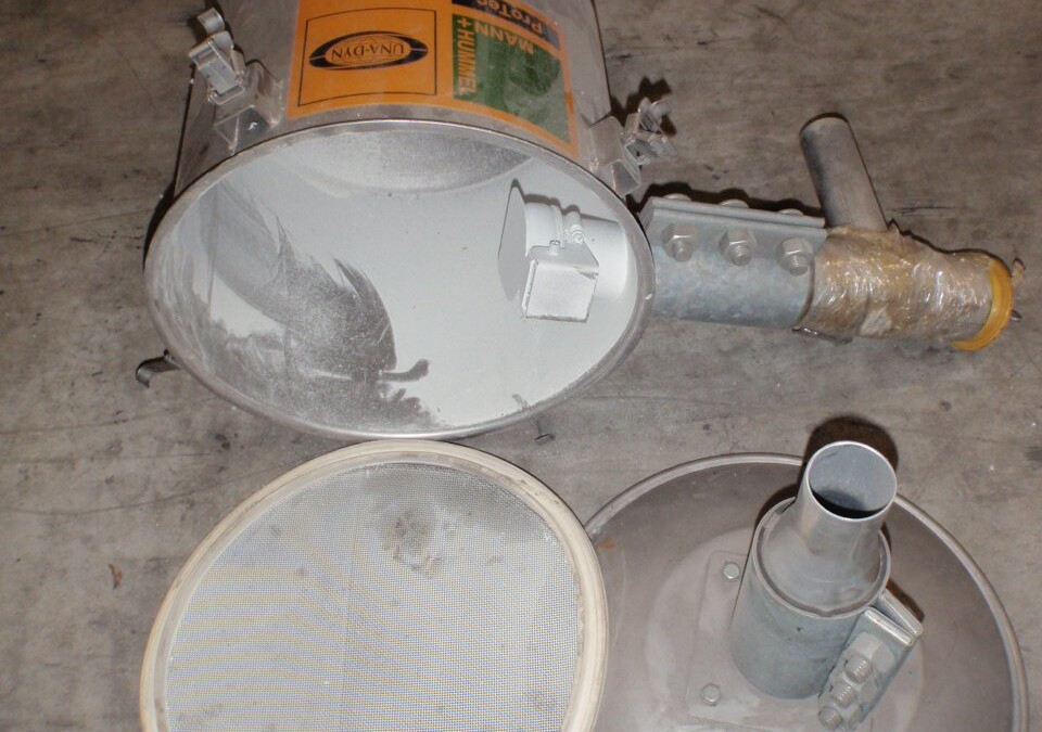 Una-Dyn 18 inch Diameter Hopper - Image 2