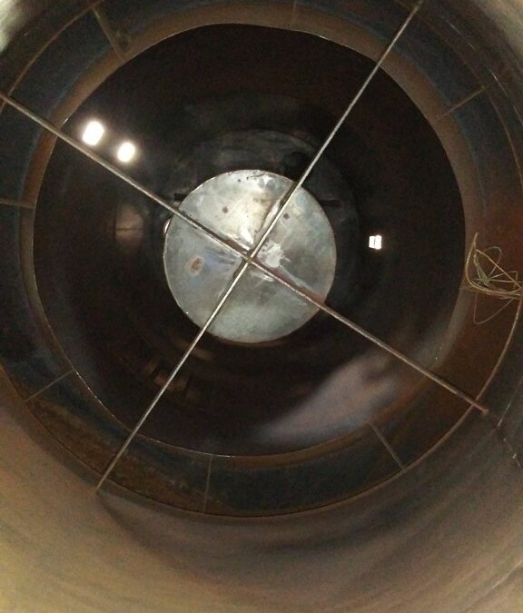 Una-Dyn 440 Cubic Foot Insulated Drying Hopper - Image 2