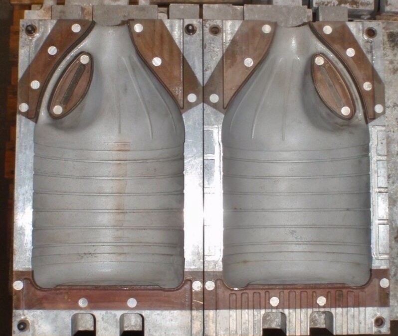 Uniloy 80025 Ribbed 1 Gallon Industrial Bottle